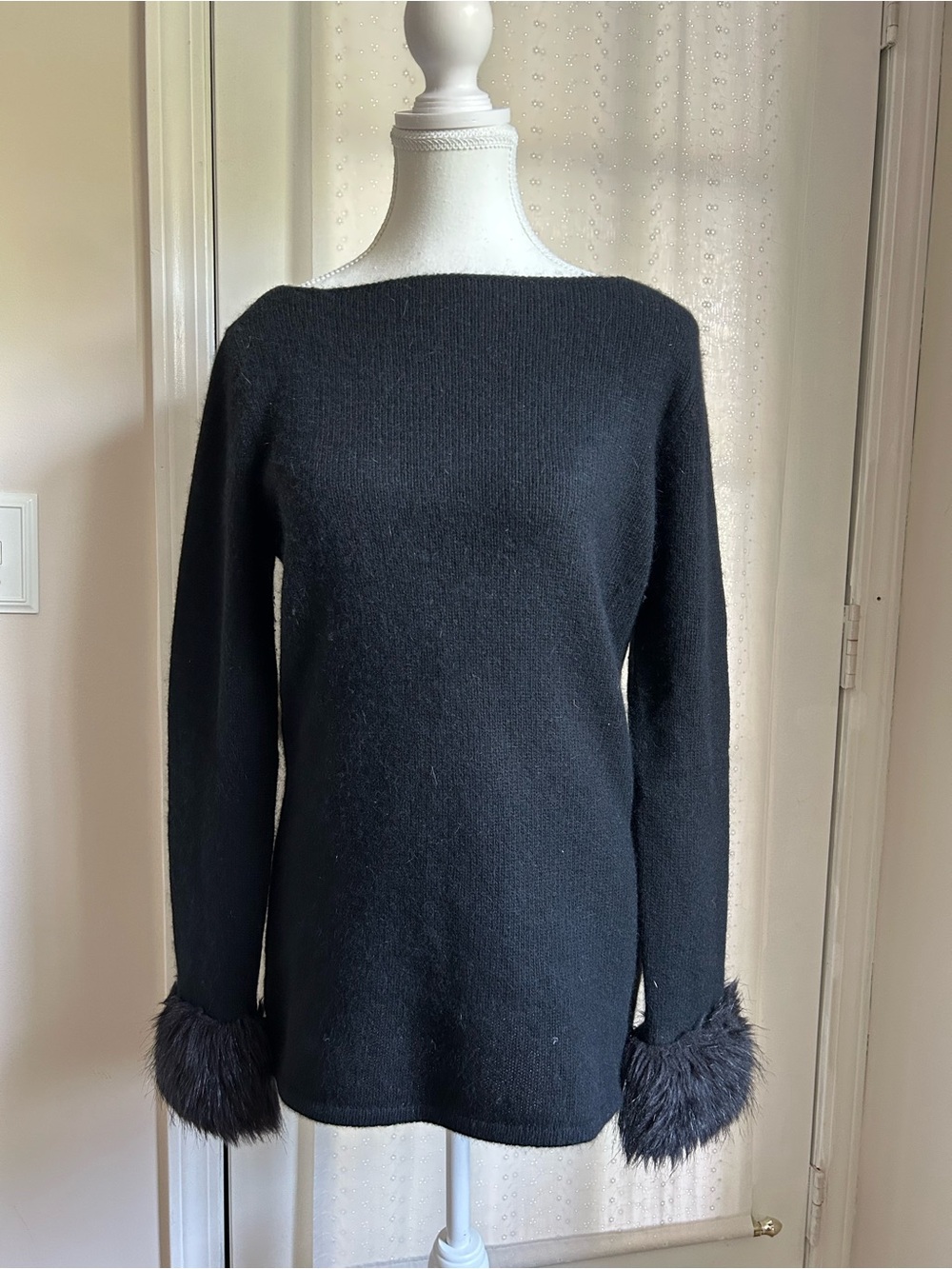 Black Lambswool/Angora Rabbit Hair Fuzzy-Cuff Women’s Sweater